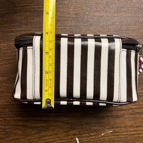 Henri Bendel Nail Polish Case NWT - Picture 4 of 7